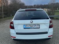 Gebraucht Skoda Octavia 150 PS (110 kW) 2017 Weiß Kombi
