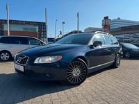 Gebraucht Volvo V70 Summum 215 PS (158 kW) 2012 Blau Kombi