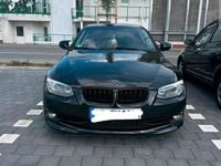 Gebraucht BMW 320 184 PS (135 kW) 2012 Schwarz Coupé
