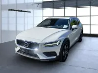 Gebraucht Volvo V60 CC Pro 197 PS (144 kW) 2022 Weiss Kombi