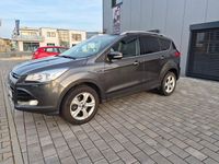 Gebraucht Ford Kuga Titanium 150 PS (110 kW) 2016 Grau SUV