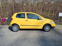 Gebraucht VW Fox 54 PS (39 kW) 2007 Gelb Kleinwagen