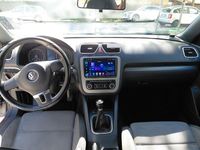 Second-hand VW Eos Edition 122 CP (89 kW) 2010 Albastru Cabrio