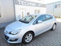 Gebraucht Opel Astra 116 PS (85 kW) 2015 Diamant silber met. Limousine