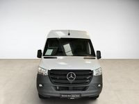 Gebraucht Mercedes Sprinter 170 PS (125 kW) 2023 Arktikweiß Van