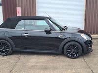 Second-hand Mini One Cabriolet 102 CP (75 kW) 2017 Negru Cabrio