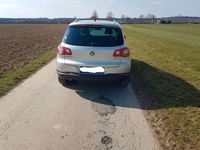 Gebraucht VW Tiguan Team 140 PS (102 kW) 2011 Grau SUV