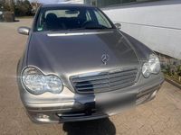 Gebraucht Mercedes C200 122 PS (89 kW) 2004 Silber Limousine