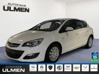 Gebraucht Opel Astra Selection 116 PS (85 kW) 2015 Weiss Limousine