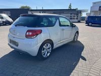 Gebraucht Citroën DS3 So Chic 82 PS (60 kW) 2015 Weiß Kleinwagen