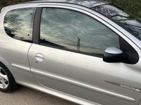 gebraucht Peugeot 206 mit TÜV !!