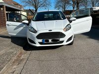 Gebraucht Ford Fiesta 60 PS (44 kW) 2013 Weiß Kleinwagen