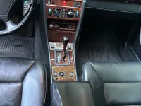 Gebraucht Mercedes 300 220 PS (161 kW) 1993 Rot Cabrio