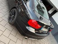 Gebraucht BMW 320 177 PS (130 kW) 2010 Schwarz Limousine