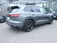Gebraucht VW Touareg R-line 286 PS (210 kW) 2024 Grau SUV