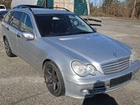 Gebraucht Mercedes C220 150 PS (110 kW) 2005 Brillantsilber  metalliclack Kombi