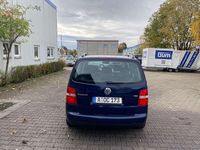 Gebraucht VW Touran 116 PS (85 kW) 2005 Blau Van / Kleinbus