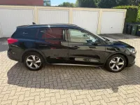 Gebraucht Ford Focus 120 PS (88 kW) 2019 Schwarz Limousine