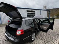 Gebraucht VW Passat R 140 PS (102 kW) 2005 Braun Limousine