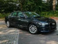 Gebraucht Audi A6 Comfort 205 PS (150 kW) 2011 Blau Limousine