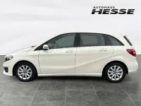 Gebraucht Mercedes B180 Style 122 PS (89 kW) 2018 Weiß Kleinwagen