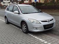 Gebraucht Hyundai i30 122 PS (89 kW) 2008 Silber Kombi