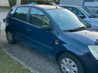 Gebraucht Ford Fiesta 75 PS (55 kW) 2003 Blau Kleinwagen
