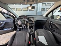 Gebraucht Peugeot 208 Active 97 PS (71 kW) 2012 Kleinwagen
