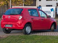 Gebraucht Dacia Sandero Basis 75 PS (55 kW) 2009 Rot passion (metallic) Limousine