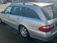Gebraucht Mercedes E200 Elegance 163 PS (119 kW) 2006 Silber Kombi