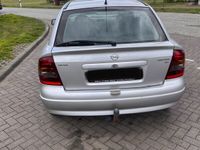 gebraucht Opel Astra 1.6 Limousine Klimaautomatik