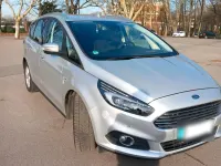 Gebraucht Ford S-MAX Titanium 190 PS (139 kW) 2019 Silber Van / Kleinbus
