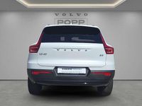 Gebraucht Volvo XC40 Plus 163 PS (119 kW) 2024 Crystal white / metallic SUV