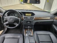 Second-hand Mercedes E250 204 CP (150 kW) 2010 Negru Berlinǎ