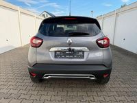 Używany Renault Captur Initiale Paris 118 KM (86 kW) 2017 Srebrny SUV