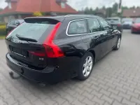 Gebraucht Volvo V90 Momentum 150 PS (110 kW) 2019 Schwarz metallic Kombi