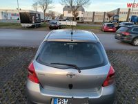 gebraucht Toyota Yaris 1,3-l-VVT-i Cool Cool