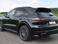 Gebraucht Porsche Cayenne Turbo Chrono 549 PS (403 kW) 2019 Schwarz SUV