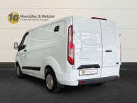 Gebraucht Ford Transit Custom 131 PS (96 kW) 2022 Weiß Van / Kleinbus