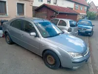 Gebraucht Ford Mondeo 125 PS (91 kW) 2006 Silber Limousine