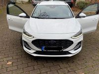 Gebraucht Ford Focus ST-Line 155 PS (114 kW) 2024 Weiß Kombi