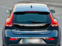 Gebraucht Volvo V40 116 PS (85 kW) 2013 Blau Limousine