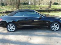 Second-hand Mercedes E200 184 CP (135 kW) 2010 Negru Cabrio