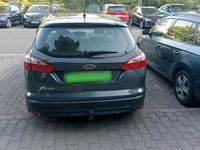 Gebraucht Ford Focus 120 PS (88 kW) 2014 Grau Kombi