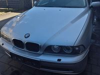 Second-hand BMW 520 170 CP (125 kW) 2003 Argintiu Berlinǎ