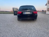 Gebraucht BMW 330 245 PS (180 kW) 2010 Schwarz Kombi