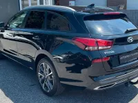 Gebraucht Hyundai i30 Trend 160 PS (117 kW) 2022 Schwarz Kombi