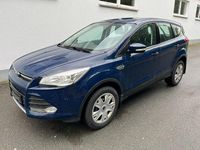 Gebraucht Ford Kuga Trend 150 PS (110 kW) 2015 Blau SUV