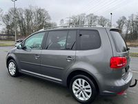 Gebraucht VW Touran Style 140 PS (102 kW) 2011 Grau Van / Kleinbus