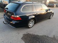 Second-hand BMW 525 177 CP (130 kW) 2006 Albastru Break